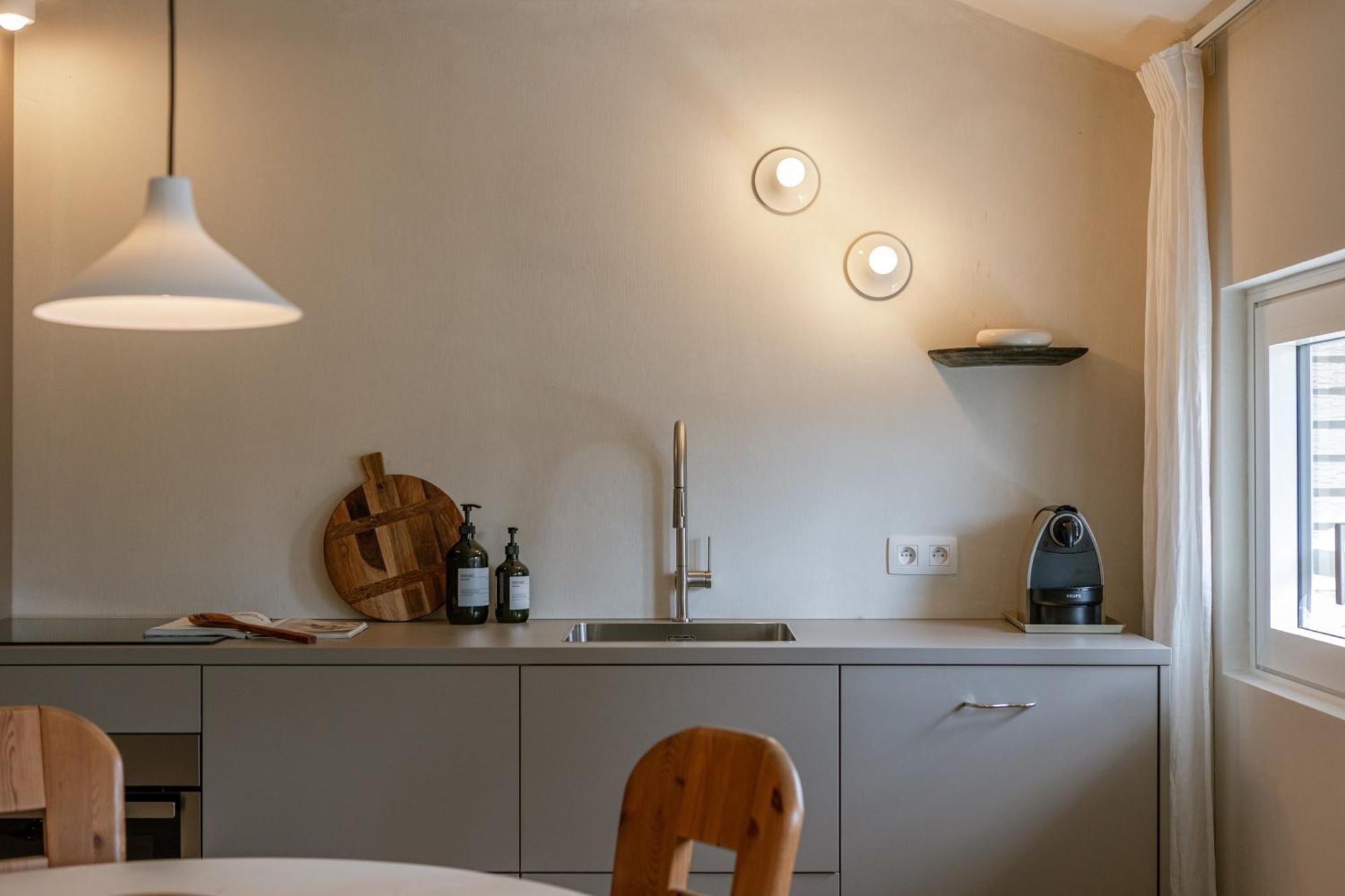 Апартаменти Huswell - Urban Getaway For Two In The Heart Of Антверпен Екстер'єр фото