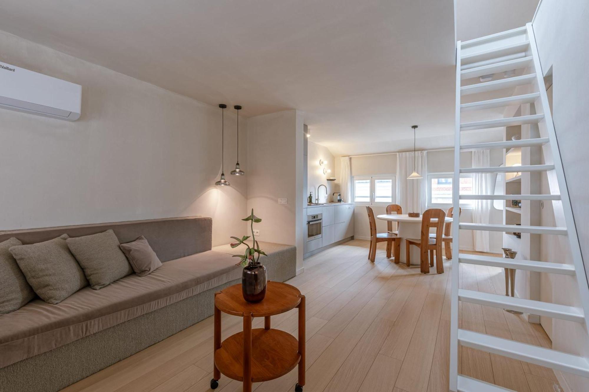 Апартаменти Huswell - Urban Getaway For Two In The Heart Of Антверпен Екстер'єр фото
