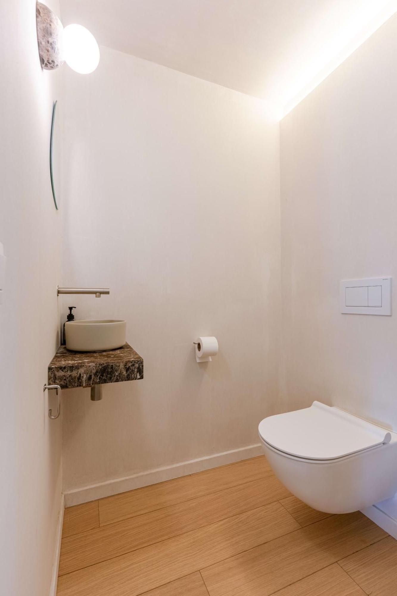 Апартаменти Huswell - Urban Getaway For Two In The Heart Of Антверпен Екстер'єр фото